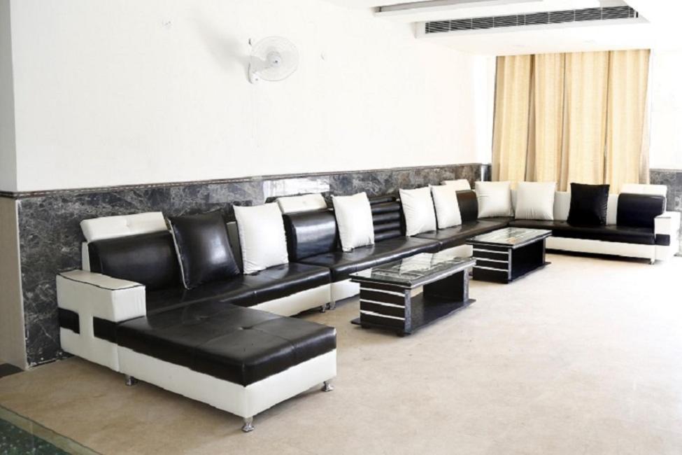 Diwan Hotel And Restaurant Surkhi Экстерьер фото
