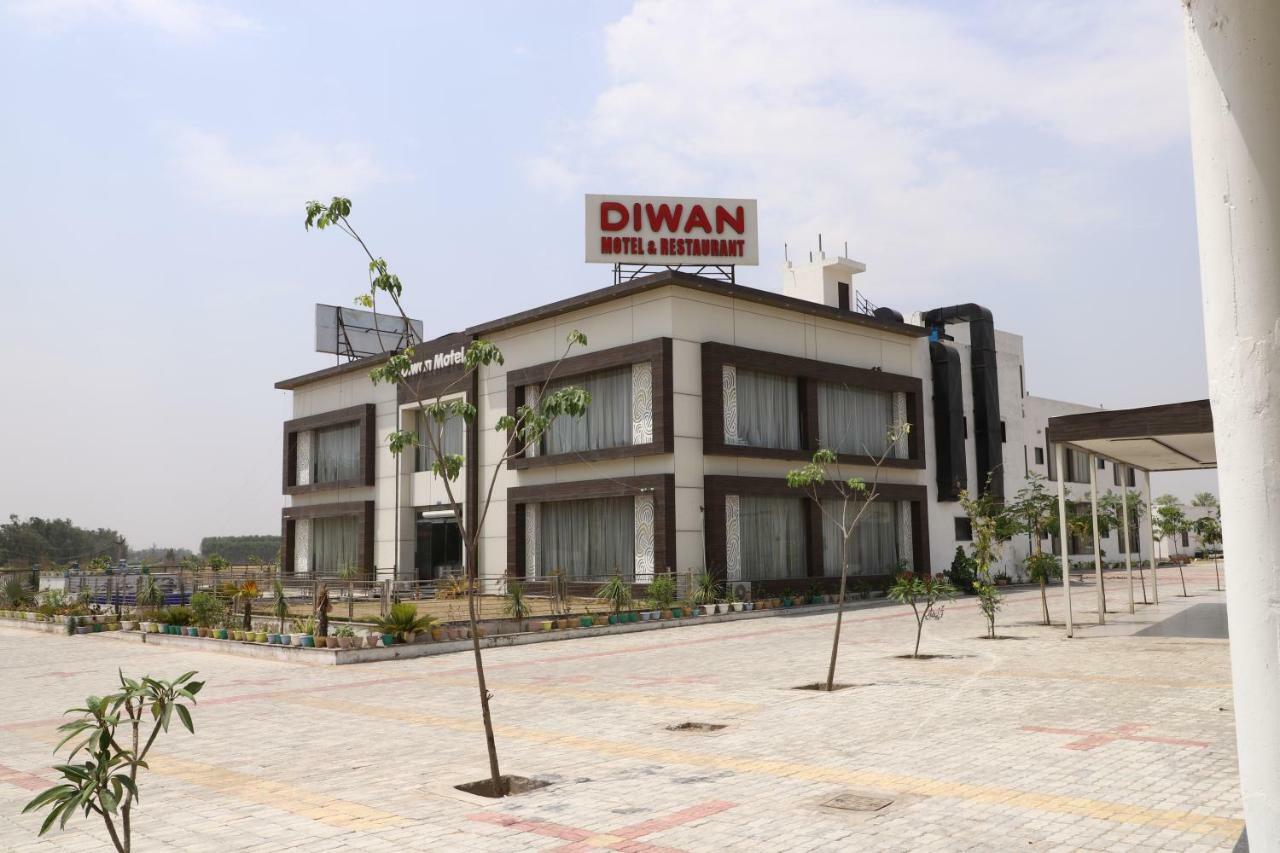 Diwan Hotel And Restaurant Surkhi Экстерьер фото