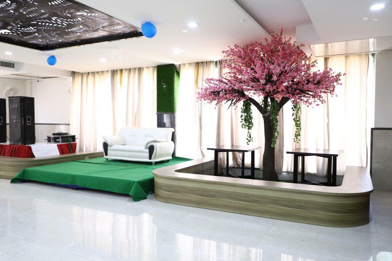 Diwan Hotel And Restaurant Surkhi Экстерьер фото