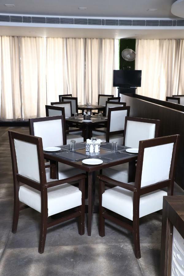 Diwan Hotel And Restaurant Surkhi Экстерьер фото