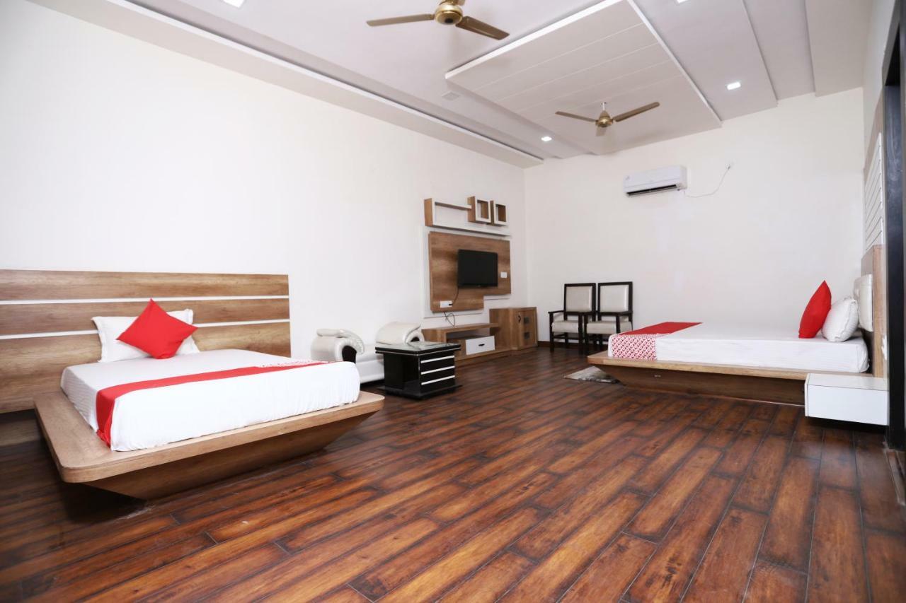 Diwan Hotel And Restaurant Surkhi Экстерьер фото