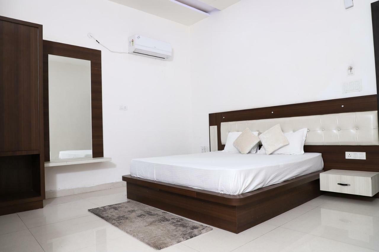Diwan Hotel And Restaurant Surkhi Экстерьер фото